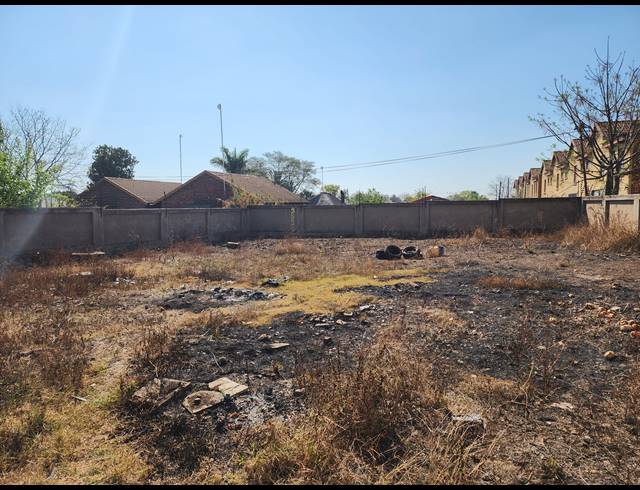 1,428M² VACANT LAND FOR SALE IN ANNADALE
